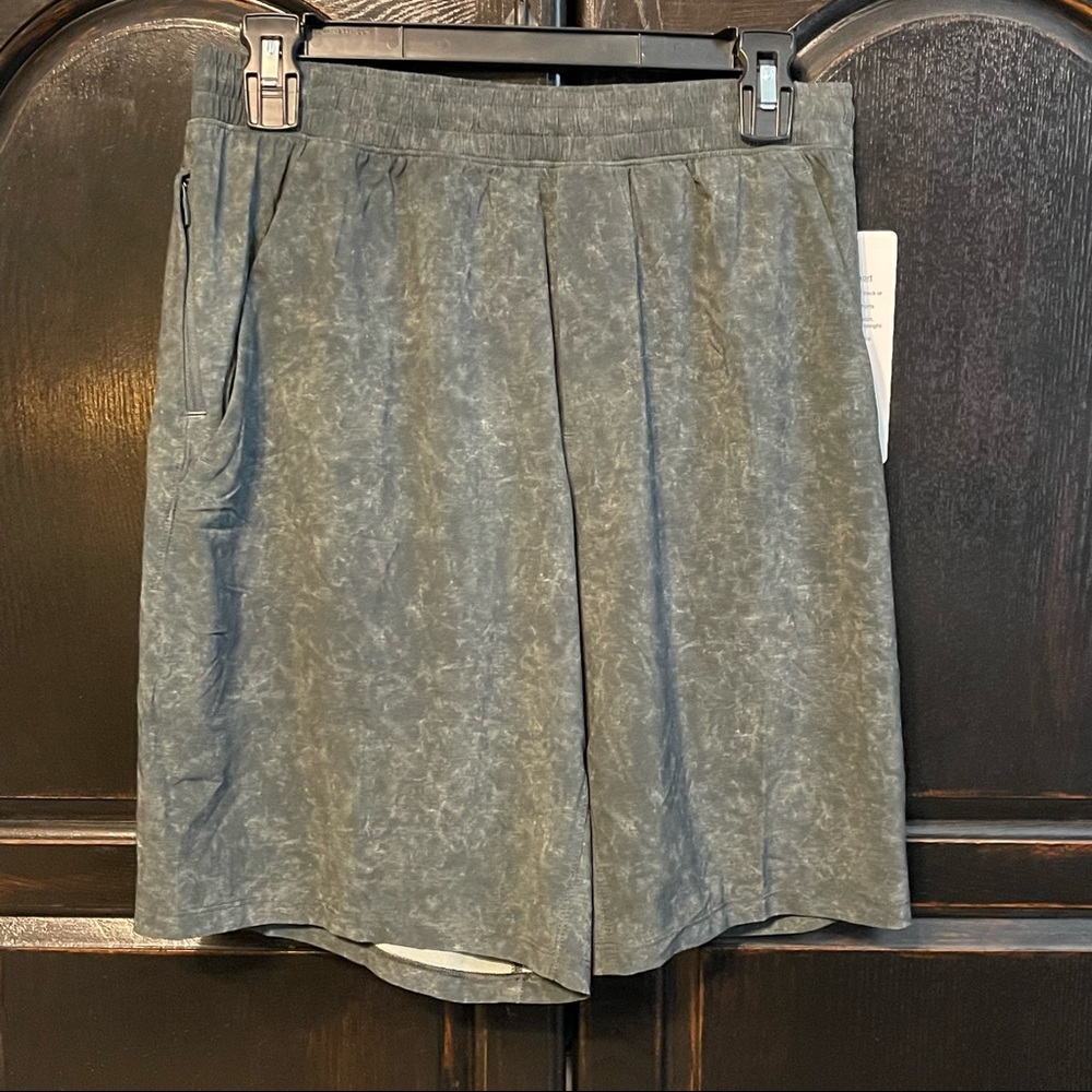 Lululemon Pace Breaker Short 9” LL